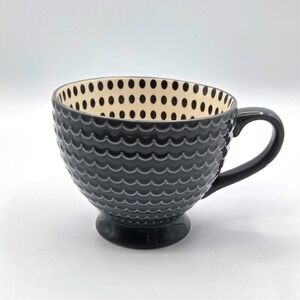 Signature Housewares Footed Coffee Tea Mug 14 Oz Black and Cream Embossed